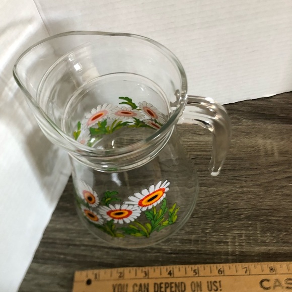 Vtg Arcopal France Daisy Print Glass Pitcher - Picture 6 of 9